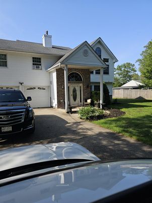 Attached, Exterior, Facade, Brick Facade, Split Level