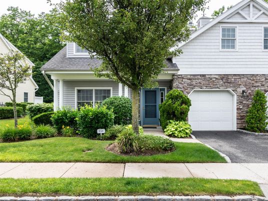 Attached, Exterior, Facade, Cape Cod