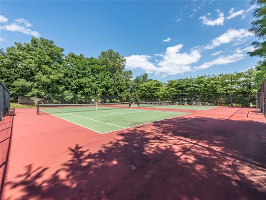 Exterior, Tennis Courts