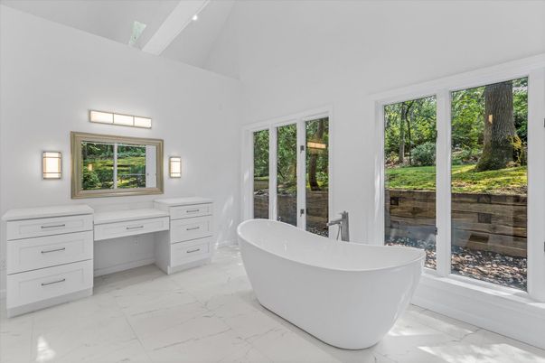 Bathroom, Free Standing Baths, Interior, Marble, Recessed Lighting