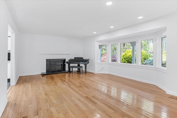Fireplace, Interior, Piano, Recessed Lighting, Wood Texture Flooring