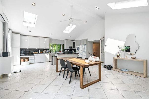 Dining room, Interior, Kitchen, Recessed Lighting, Stainless Steel Appliances