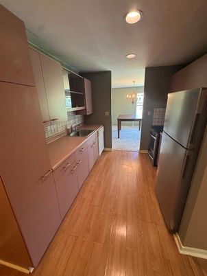 Chandelier, Interior, Kitchen, Recessed Lighting, Wood Texture Flooring