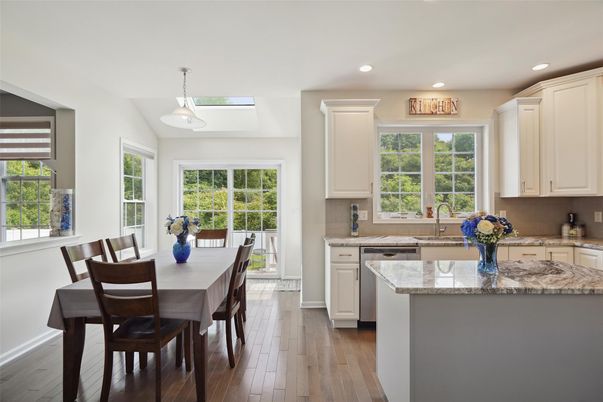 Dining room, Interior, Kitchen, Pendant Lights, Recessed Lighting, Wood Texture Flooring