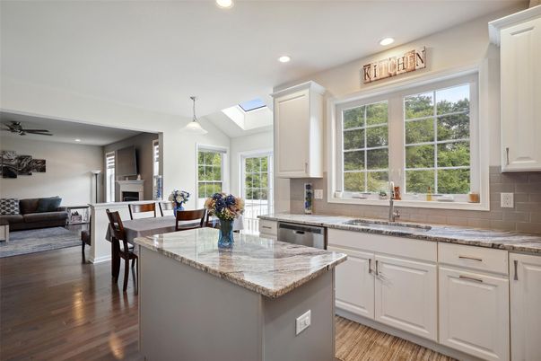 Dining room, Interior, Kitchen, Pendant Lights, Recessed Lighting, Wood Texture Flooring