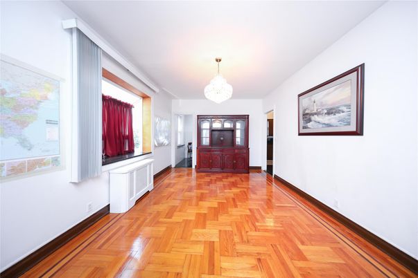 Chandelier, Interior, Wood Texture Flooring