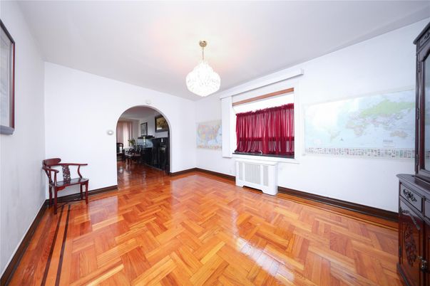 Chandelier, Interior, Wood Texture Flooring