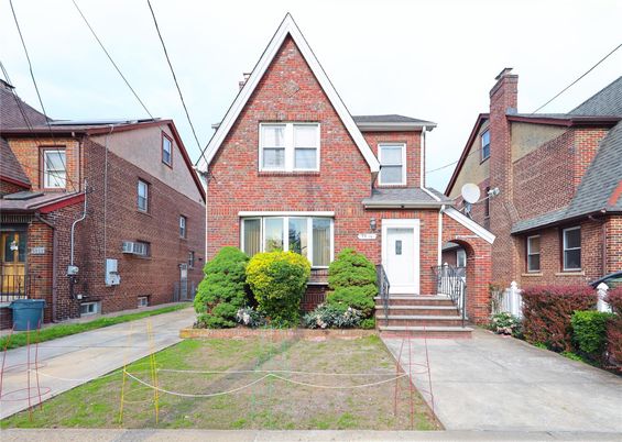 Exterior, Facade, Brick Facade, Tudor Revival