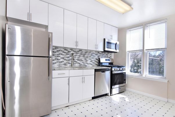 Interior, Kitchen, Stainless Steel Appliances