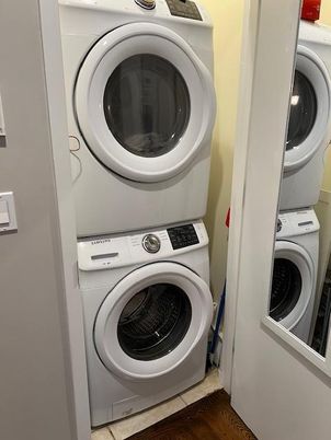 Interior, Utility Closets, Washer, Wood Texture Flooring