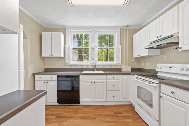 Interior, Kitchen, Wood Texture Flooring