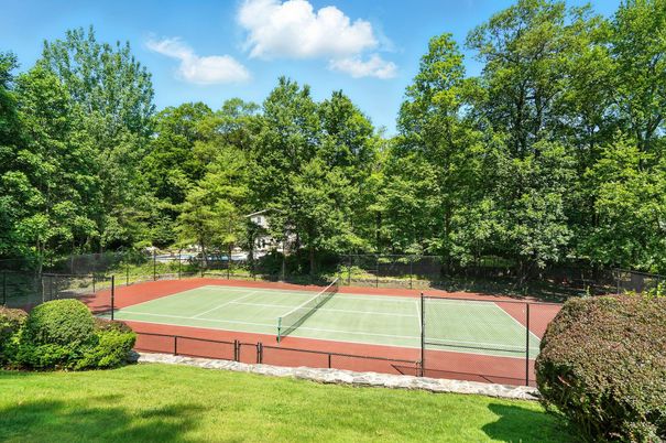 Exterior, Tennis Courts