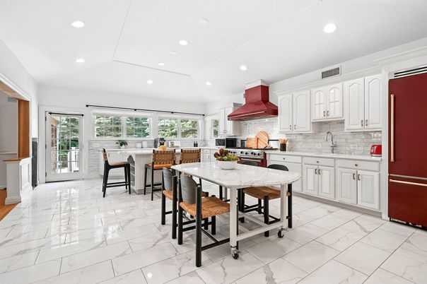 Dining room, Interior, Kitchen, Marble, Recessed Lighting, Stainless Steel Appliances
