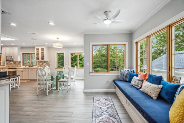 Dining room, Interior, Kitchen, Pendant Lights, Recessed Lighting, Wood Texture Flooring
