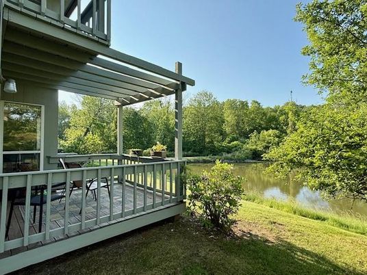 Exterior, Water