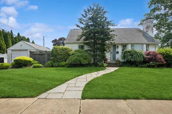 Detached Garage, Exterior, Facade, Cape Cod