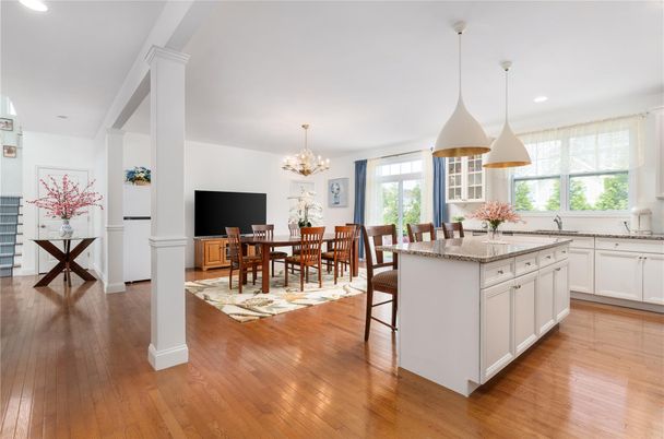 Chandelier, Dining room, Interior, Kitchen, Pendant Lights, Recessed Lighting, Wood Texture Flooring