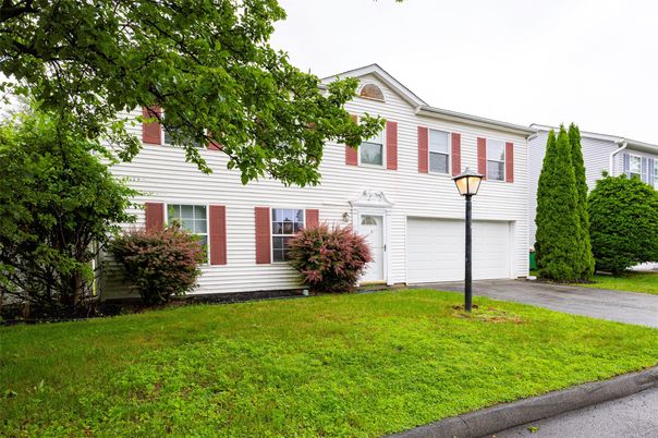 Attached, Exterior, Facade, Farmhouse