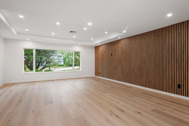 Empty room, Interior, Recessed Lighting, Wood Texture Flooring