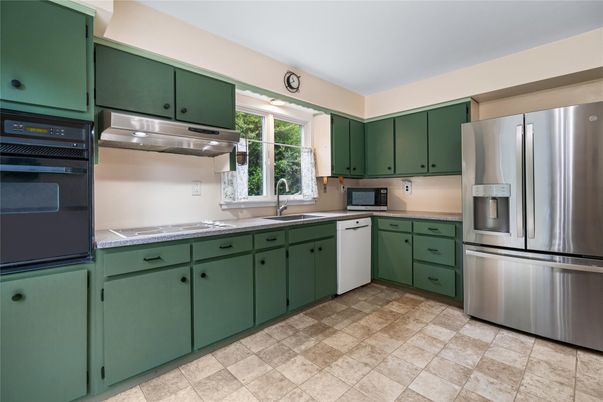 Interior, Kitchen, Stainless Steel Appliances