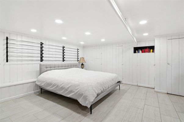 Bedroom, Interior, Recessed Lighting