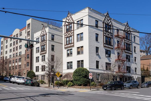 Exterior, Facade, Condo Building