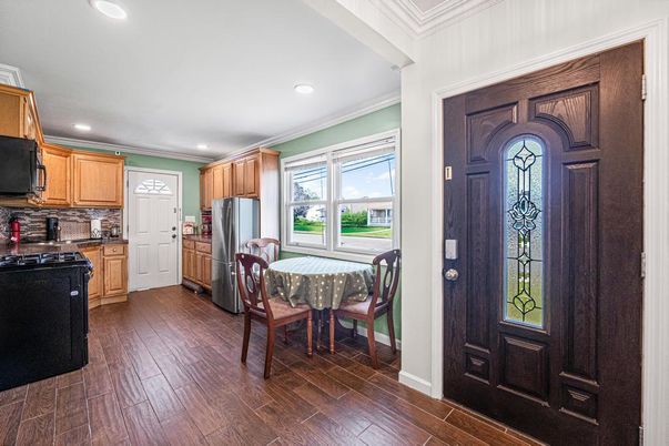 Dining room, Interior, Kitchen, Recessed Lighting, Wood Texture Flooring