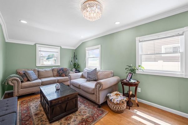 Chandelier, Interior, Living room, Recessed Lighting, Wood Texture Flooring