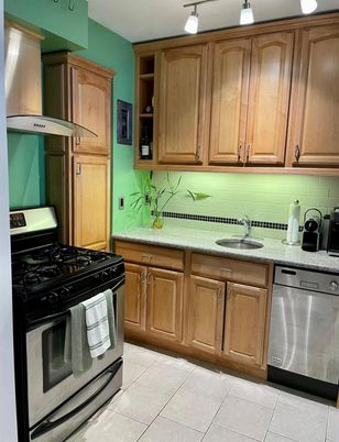 Interior, Kitchen, Stainless Steel Appliances