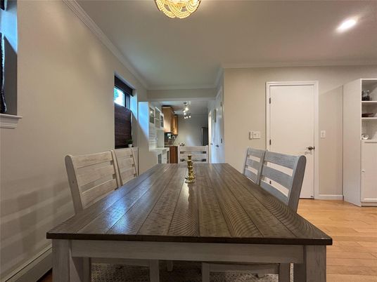 Dining room, Interior, Kitchen, Recessed Lighting, Wood Texture Flooring