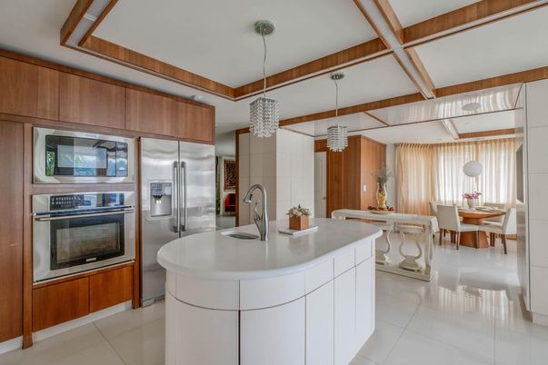 Dining room, Interior, Kitchen, Pendant Lights, Stainless Steel Appliances, Wooden Beams