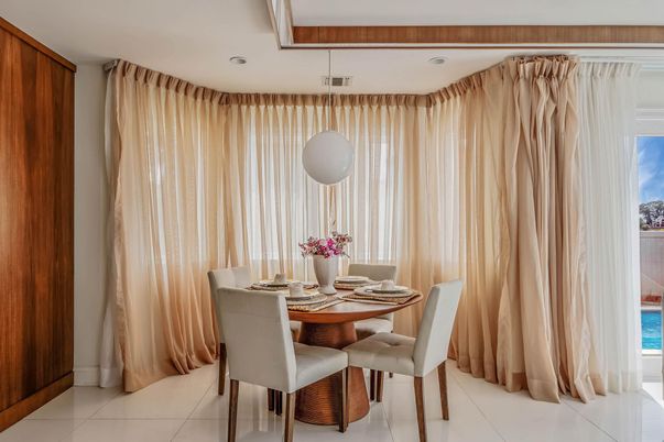 Dining room, Interior
