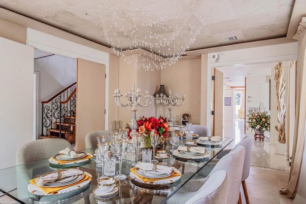 Chandelier, Dining room, Interior