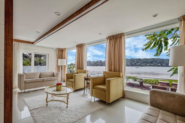 Interior, Living room, Recessed Lighting, Water