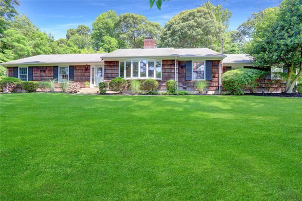 Backyard, Exterior, Facade, Ranch