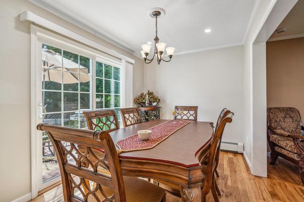 Chandelier, Dining room, Interior, Recessed Lighting, Wood Texture Flooring