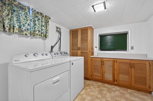 Interior, Washer