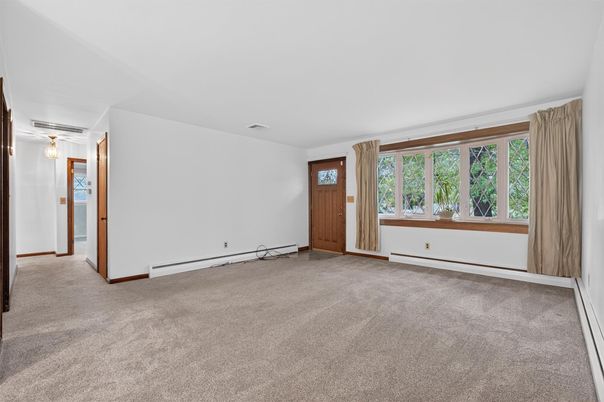 Empty room, Interior, Pendant Lights