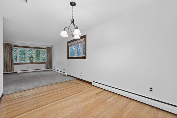 Chandelier, Empty room, Interior, Pendant Lights, Wood Texture Flooring