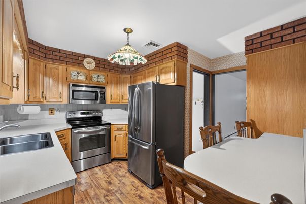 Dining room, Interior, Kitchen, Stainless Steel Appliances, Wood Texture Flooring