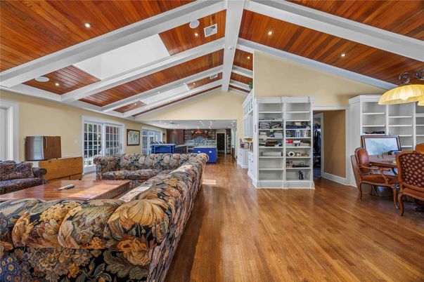 Interior, Living room, Recessed Lighting, Wooden Ceilings, Wood Texture Flooring