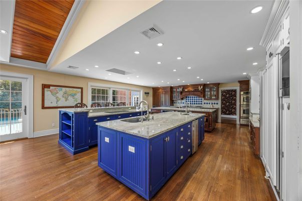 Interior, Kitchen, Recessed Lighting, Wooden Ceilings, Wood Texture Flooring