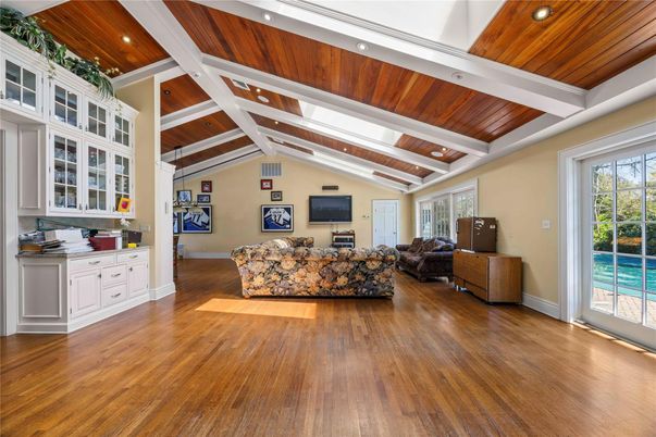 Interior, Living room, Recessed Lighting, Wooden Beams, Wooden Ceilings, Wood Texture Flooring