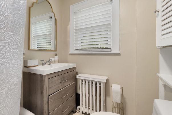 Bathroom, Interior
