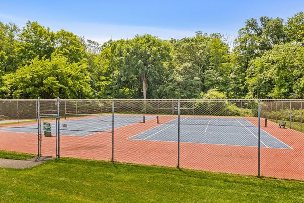 Exterior, Tennis Courts