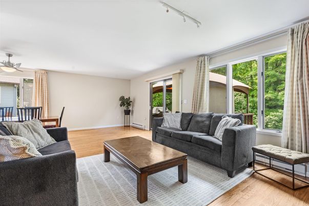 Dining room, Interior, Living room, Wood Texture Flooring