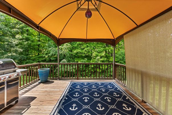 Exterior, Wood Texture Flooring