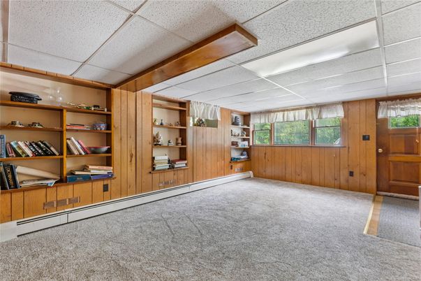 Empty room, Interior, Wooden Walls