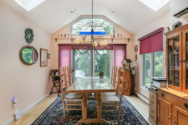 Chandelier, Dining room, Interior, Recessed Lighting, Wood Texture Flooring