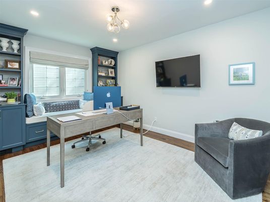 Home Office, Interior, Recessed Lighting, Wood Texture Flooring